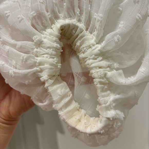 Alice + Olivia White Blouse - Picture 6 of 8